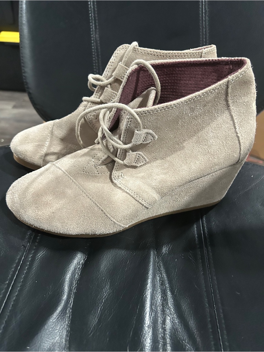 Tom’s Women's Suede Wedge Ankle Boots in Beige